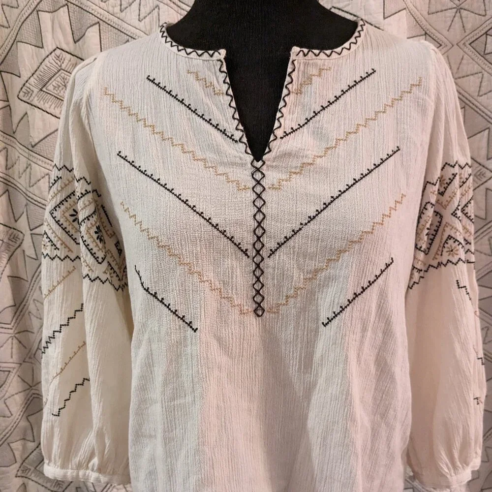 Madewell | Embroidered Peasant Top - Picture 4 of 7
